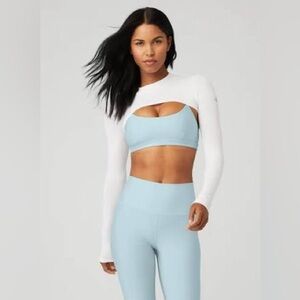 Alo Yoga Thrill Seeker Shrug